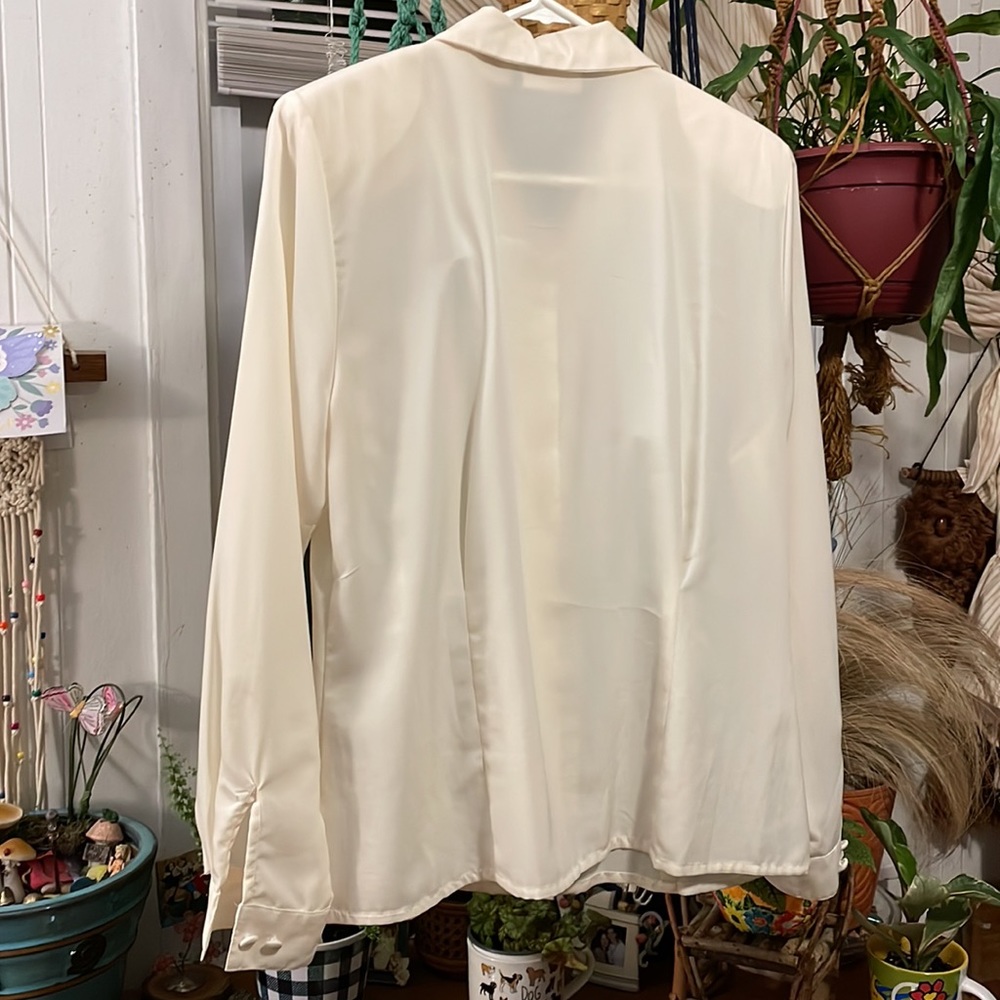 90's Green Silk Short Sleeve Blouse with Square Neckline by Christie & Jill main image 0